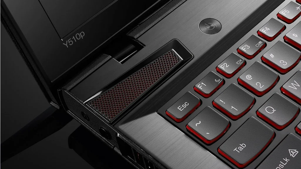 lenovo-laptop-ideapad-y510p-keyboard-closeup-4